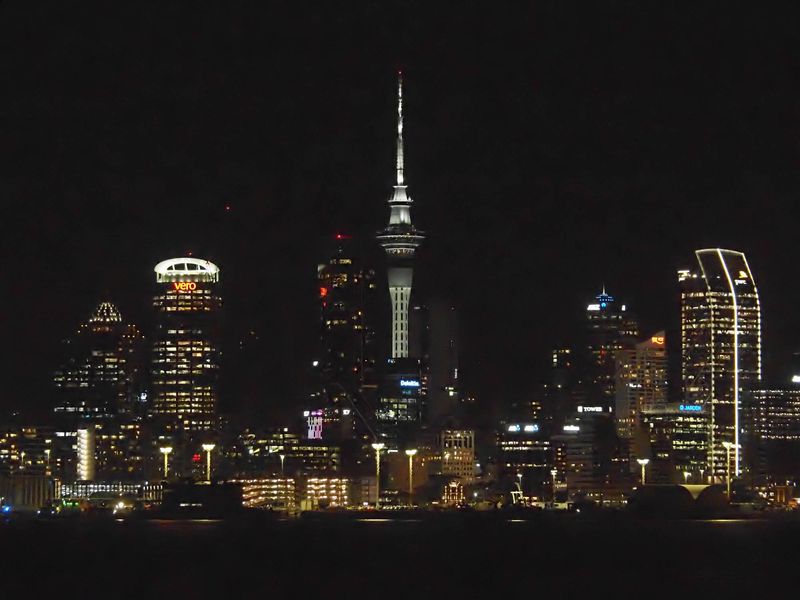 Auckland by Night 3