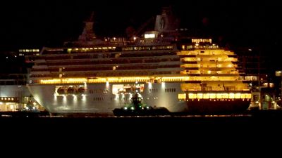 Cruise Ship CRYSTAL SERENITY