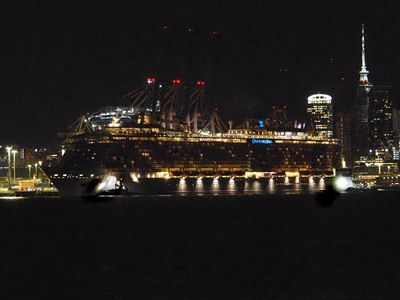 Cruise Ship OVATION of the SEAS