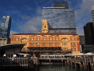 Ferry Building 2
