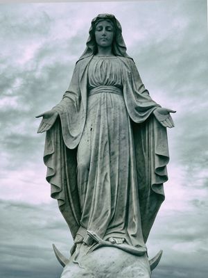 Mother Mary comes to me