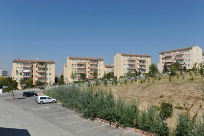 Ankara Batıkent Yenimahalle in 2011 03.jpg