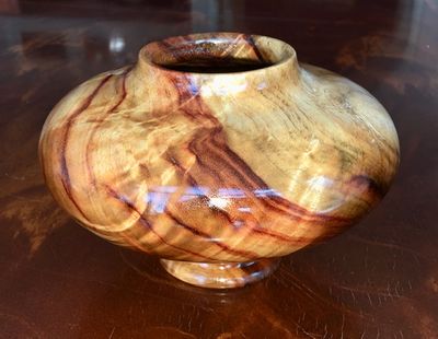 Camphor vase glossy 4-7-23 IMG_3544-sml.jpg