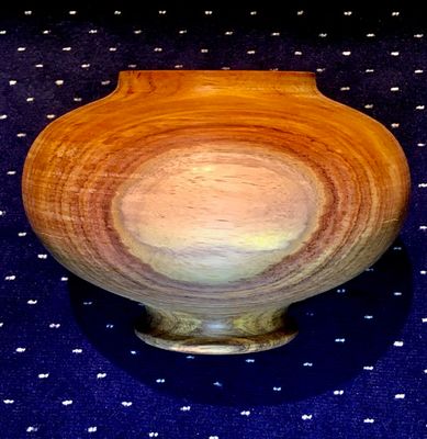 Rosewood vase IMG_3363.jpg
