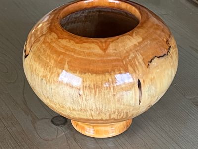 Maple vase IMG_5654.jpg