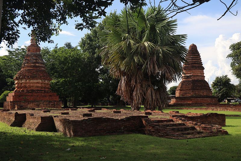 two stupas.jpg