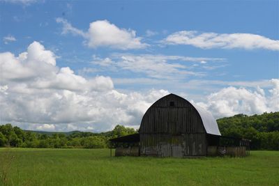 Barn Shot Outside Marshall