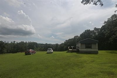 Cabin Itself, Scenery