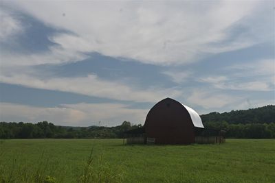 Barn Shot on Hwy 65