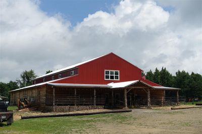 Hillbilly Slim's, Exterior
