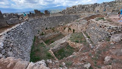 Discovering continental Greece - A la dcouverte de la Grce continentale avec un grand tour du Ploponnse
