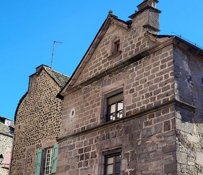 129 Vacances dans le Cantal - 20E521~1 optimise Pbase.jpg