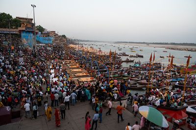 Dasaswamedh Ghat, Ganga