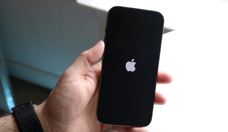 Thay Pin iPhone 14 giá rẻ, lấy ngay trong 1 giờ tại TPHCM