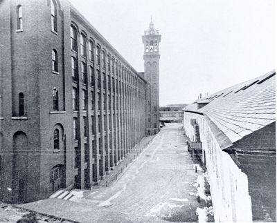 1913