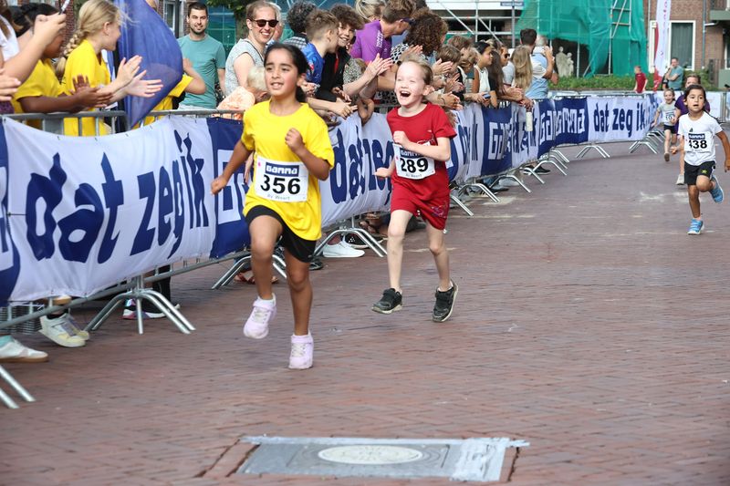 singelloop 20250028yaks.jpg