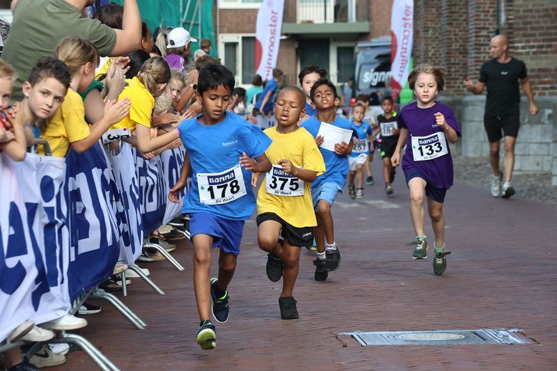 singelloop 20250058yaks.jpg
