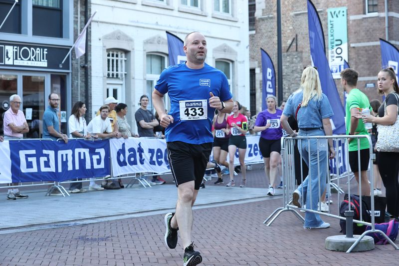 singelloop 20250260.jpg