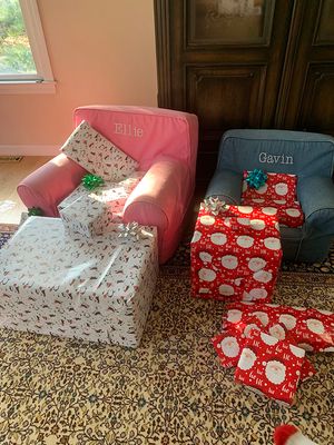chairs-xmas22.jpg