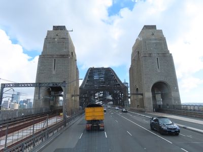 Sydney crossing Sydney Harbour bridge