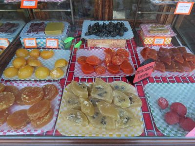 Mexico City cake shop