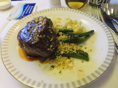 Singapore Airlines Melbourne to Singapore in business class