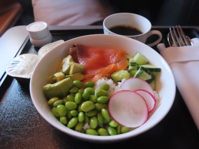 Singapore Airlines Melbourne to Singapore in business class 2nd meal