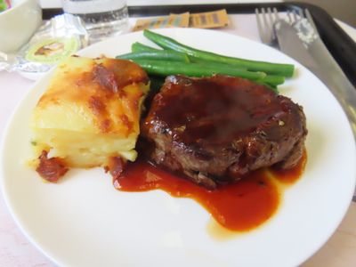 Qantas business class Melbourne to Jakarta
