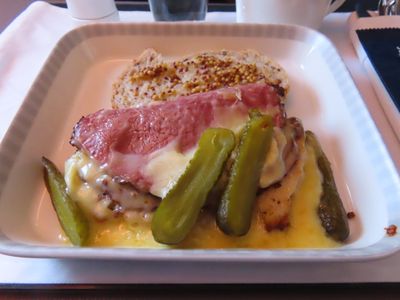 2nd meal Singapore Airlines business class Melbourne to Singapore