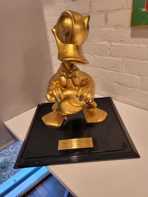 Donald Duck figurine