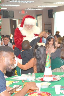 241208 Military Santa's Day at the Elks