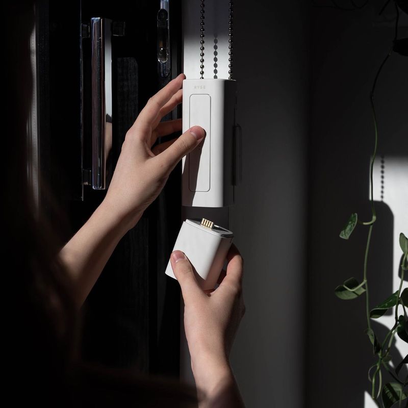  Discover Your Smart Home Companion: RYSE Automatic Window Shades