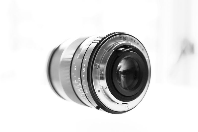Carl Zeiss 35mm f/2 - Pentax ZK Mount