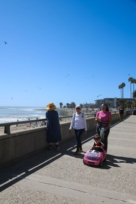 promenade stroll