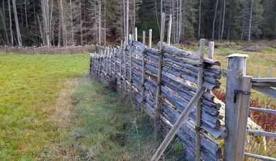 Old fence in stergtland.
