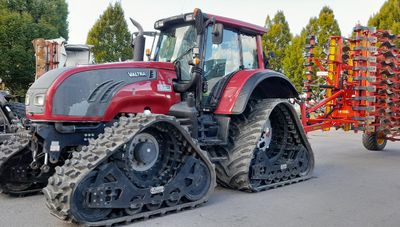 Valtra.