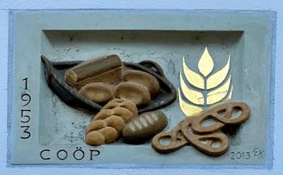 Gevelstenen/Stone Tablets