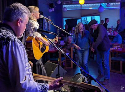 2025_04_25 Cathy Kowalski Band Winston Quelch, Micheal Musson, Ken Jens, Noel Mackenzie