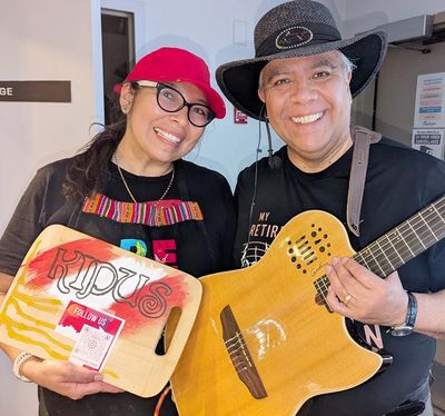 Carla and performer Jorge Vargas
