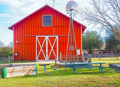 The Red Barn (12/27/22