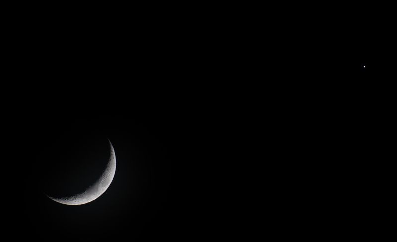 Crescent moon and Venus, January 2025.