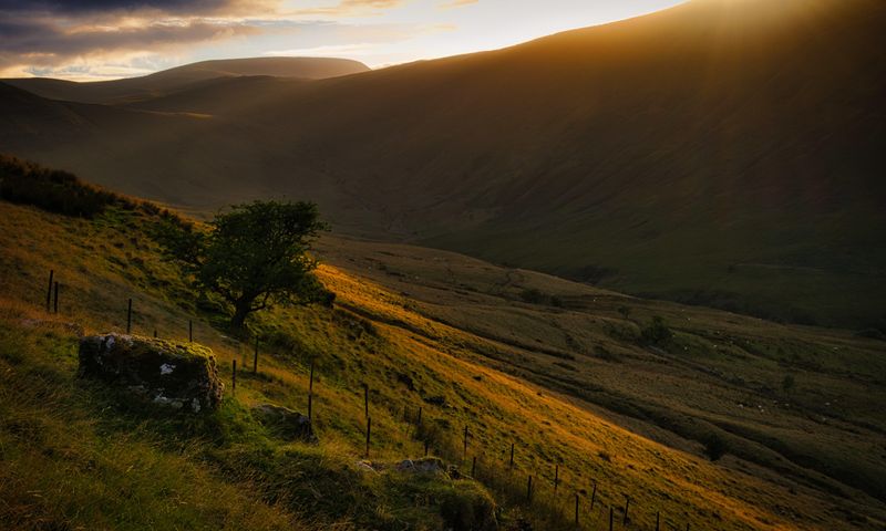 Fan Gyhirych and Yr Allt.