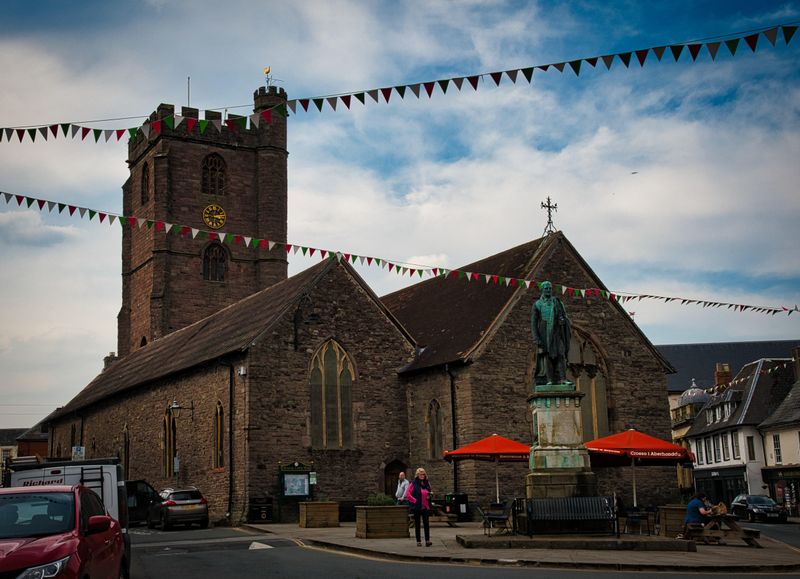 St Marys Church, Brecon.