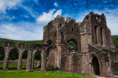 Llanthony Priory