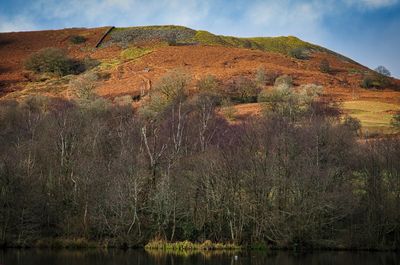 Top lake and Craig Lwyd.