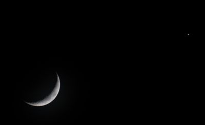 Crescent moon and Venus, January 2025.