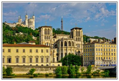 Lyon