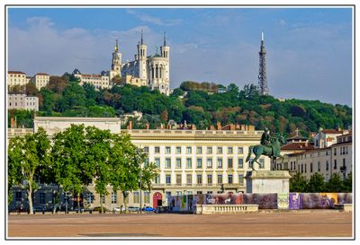 Lyon