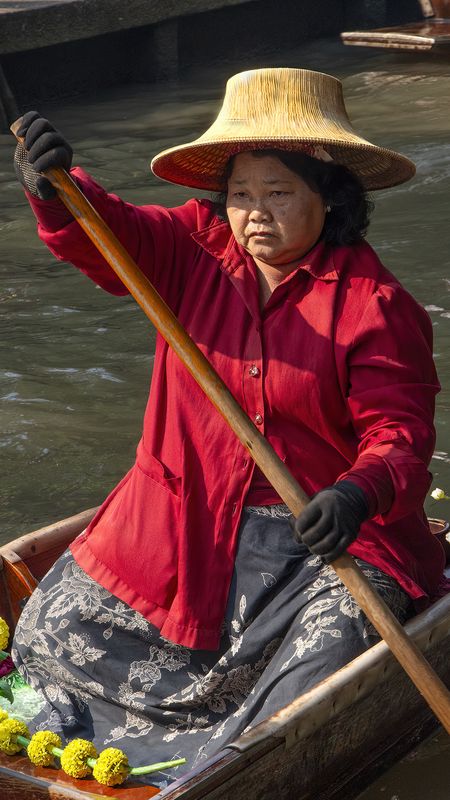 LADY-BOAT-2.jpg