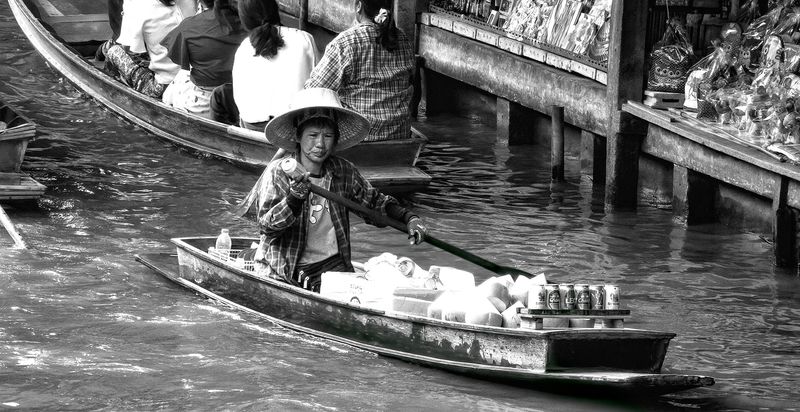 LADY-BOAT-10.jpg